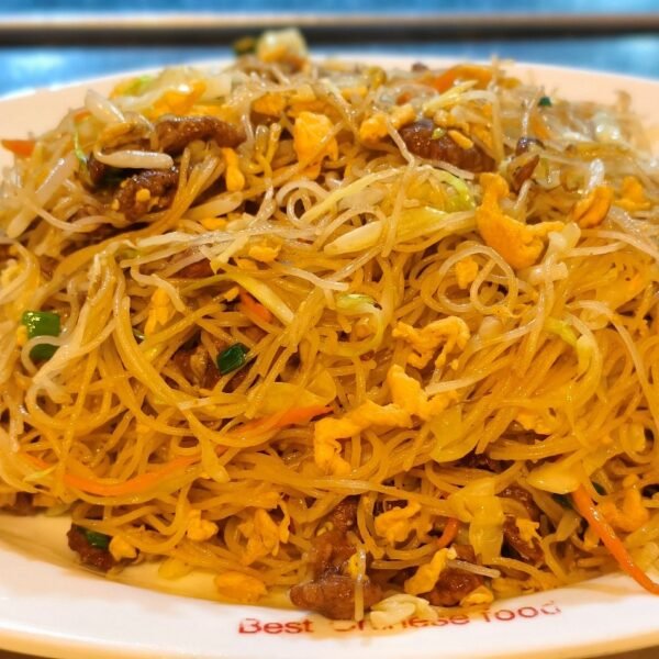 Massa de Arroz com Vaca