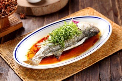 Peixe Cozido com Molho da Casa (G/P)